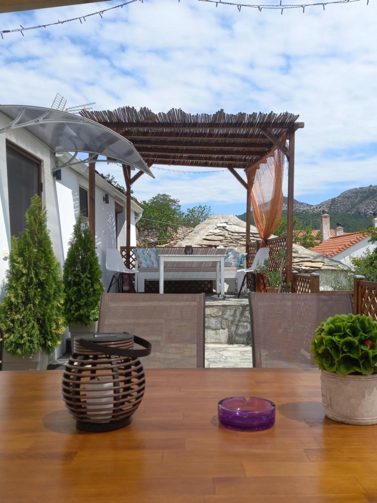 Panthea Appartement *
