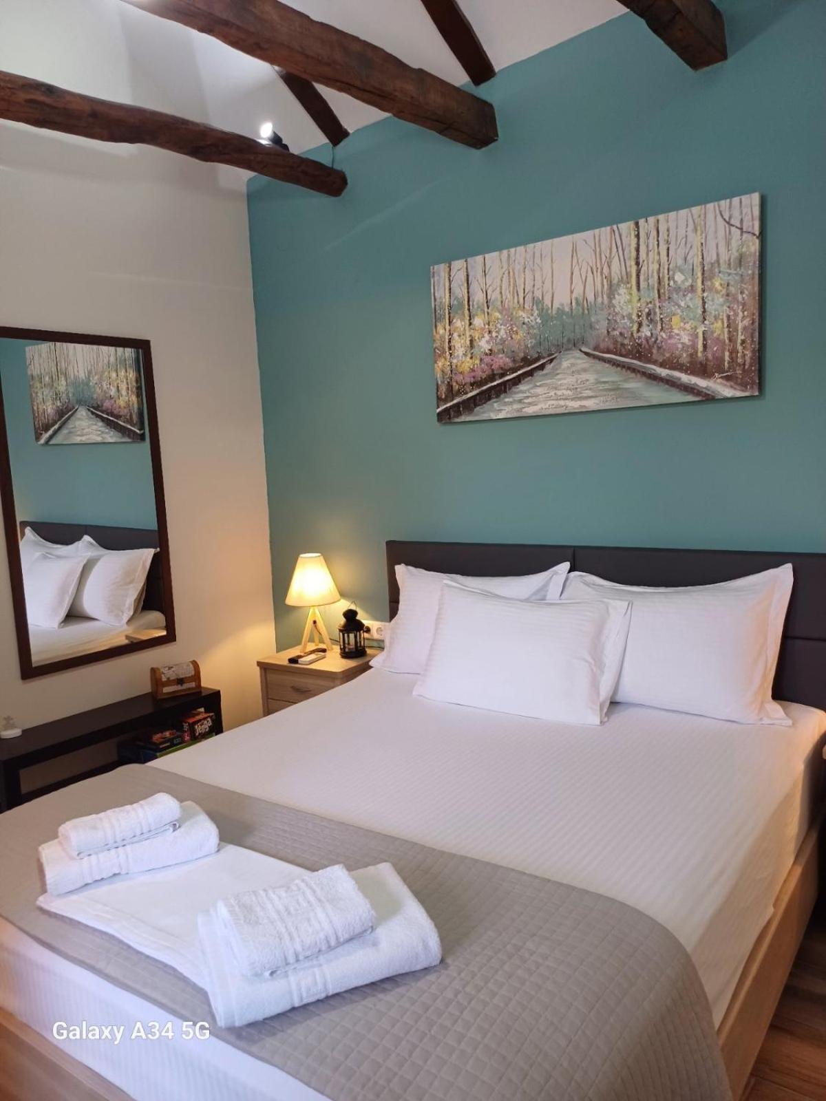 Apartment Panthea